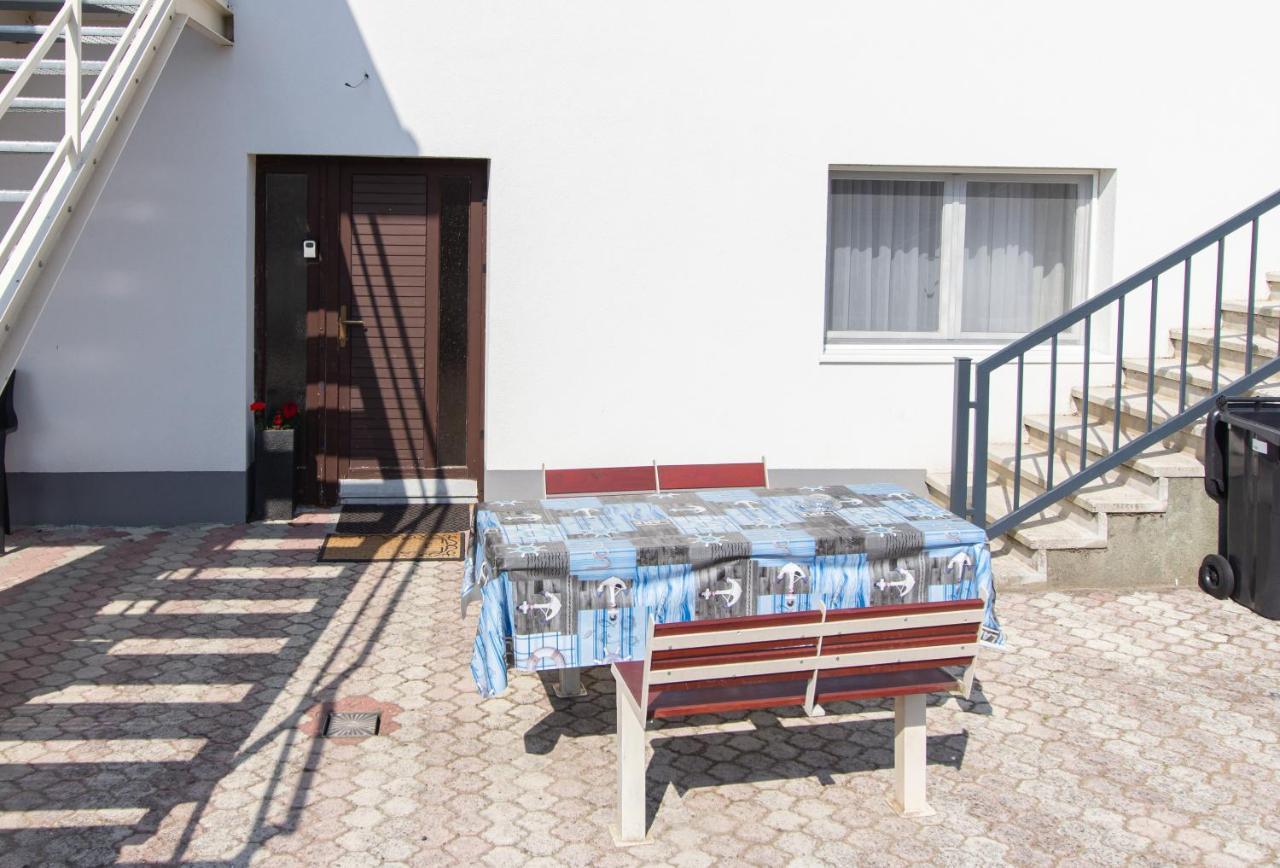 Deli Terasz B Apartman Free Parking, Self-Check-In Anytime Győr Exterior foto